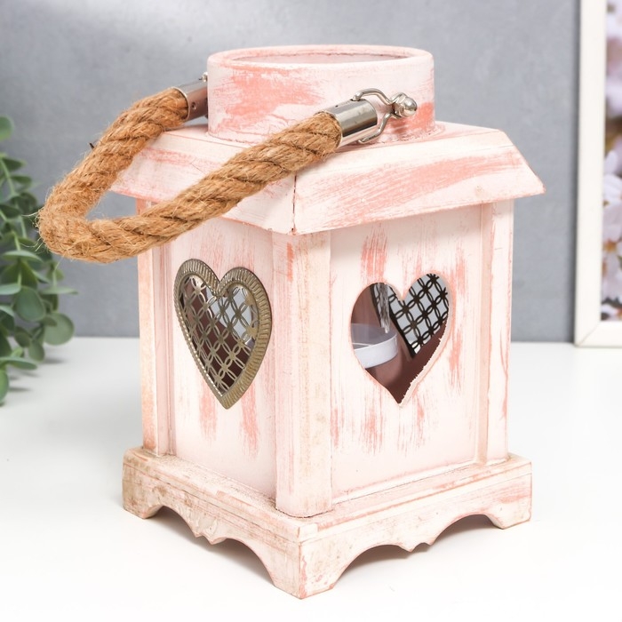 Подсвечник дерево на 1 свечу Подсвечник дерево на 1 свечу "Фонарик с сердцем" с ручкой 20х12х12 см