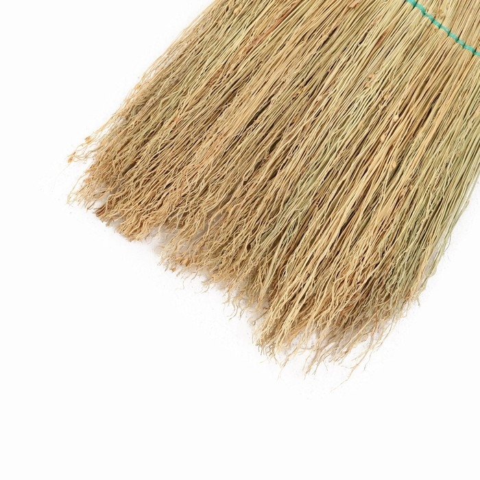 Веник узбекский из сорго 3х-прошивной малый, 75-80 см, (фасовка 50шт.) Веник узбекский из сорго 3х-прошивной малый, 75-80 см, (фасовка 50шт.)