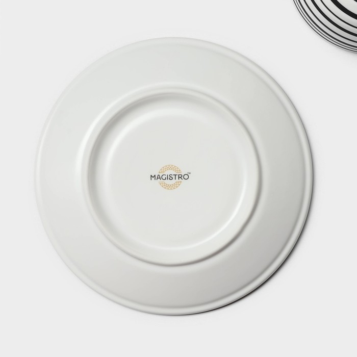 Чайная пара фарфоровая Magistro Hypnose, кружка 230 мл, блюдце 15,5 см Чайная пара фарфоровая Magistro Hypnose, кружка 230 мл, блюдце 15,5 см