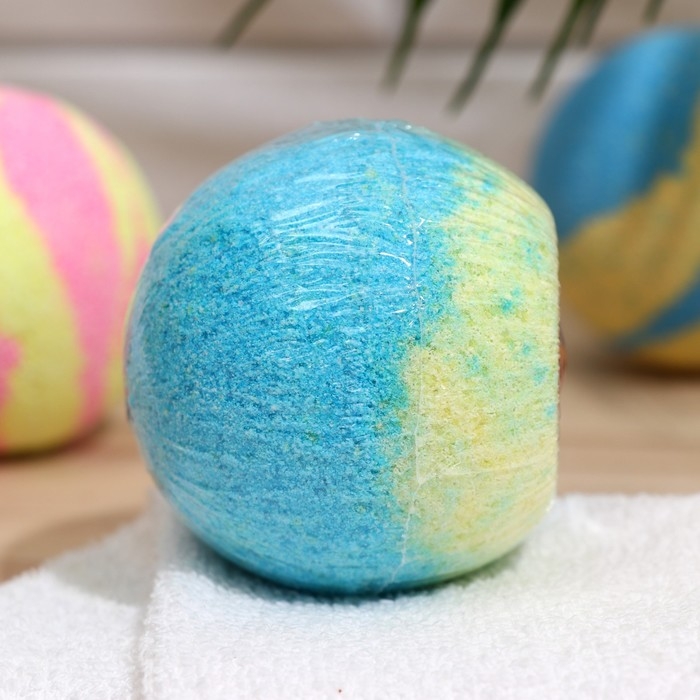 Бомбочка для ванн детская Laboratory Katrin с игрушкой для мальчиков, 135 г Бомбочка для ванн детская Laboratory Katrin с игрушкой для мальчиков, 135 г