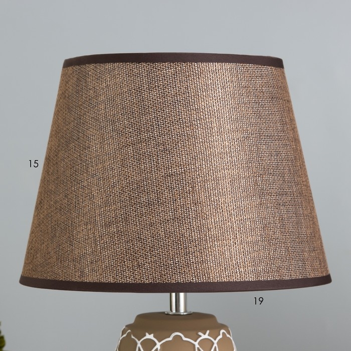 Настольная лампа Настольная лампа "Камила" Е14 40Вт кофейно-белый 22х22х35 см RISALUX