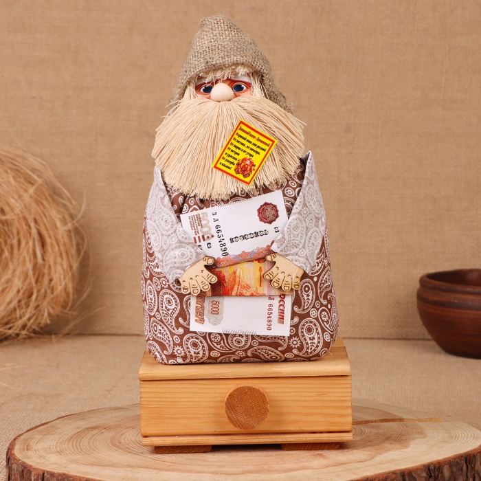 Домовой Домовой "Афанасий с купюрой", на сундуке, 28х15х12 см