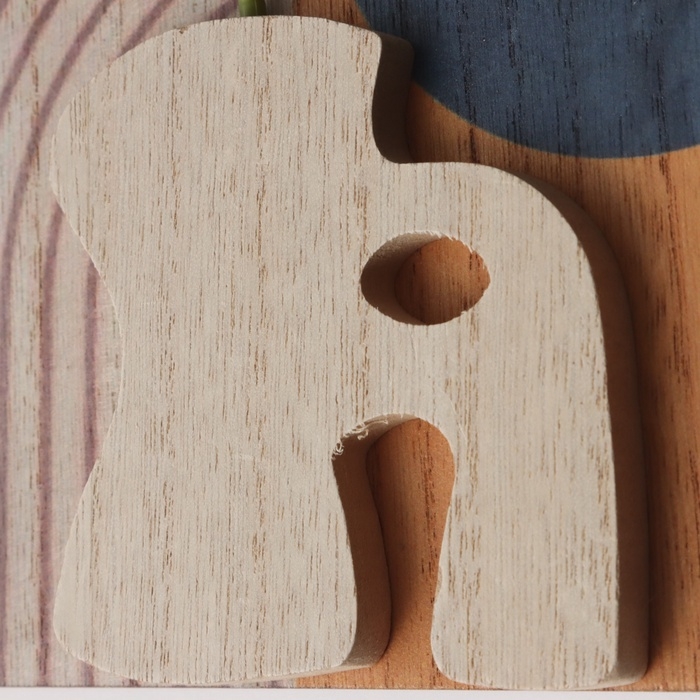 Крючки декоративные дерево Крючки декоративные дерево "Абстракция с цветком" 1,5х19,5х23,5 см