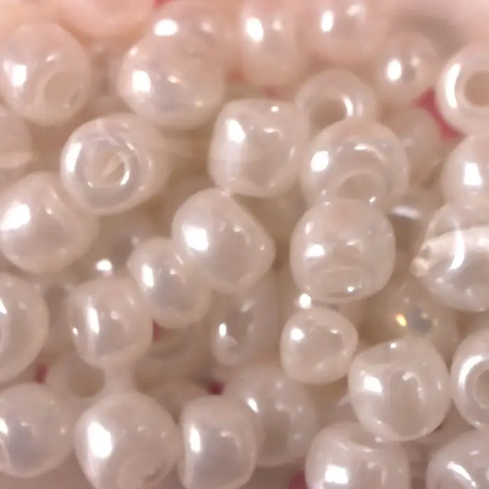 Набор бисера для плетения круглый &laquo;Арт Узор. Нежные цвета бело-жёлто-розовый&raquo;, 8 цветов &times; 10 г, для рукоделия