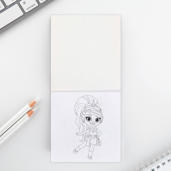 Подарочный набор: блокнот-раскраска и восковые мелки «Мечта принцессы» Подарочный набор: блокнот-раскраска и восковые мелки «Мечта принцессы»