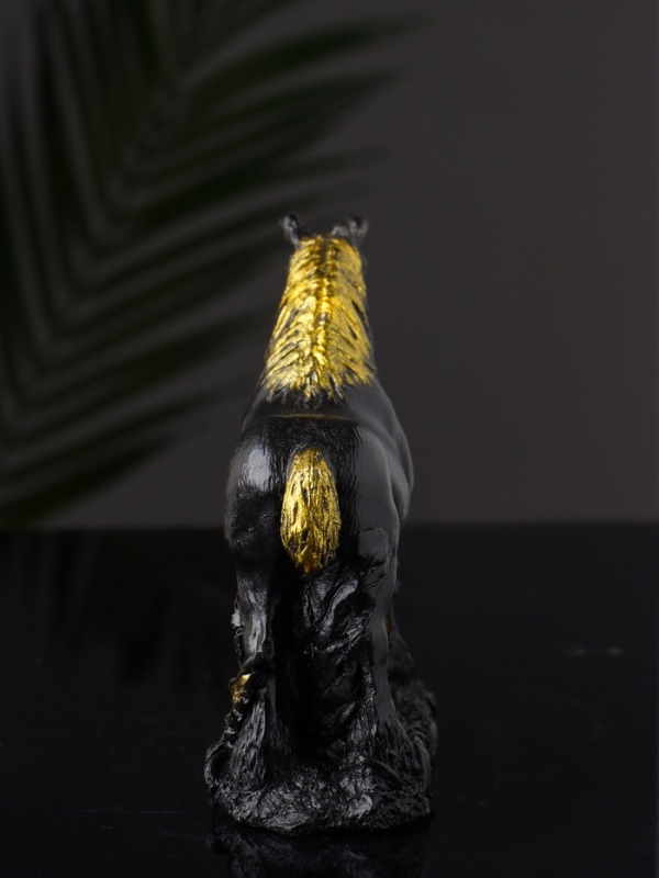 Фигура  Фигура "Конь в  траве" 12х14х6 см, черный с позолотой