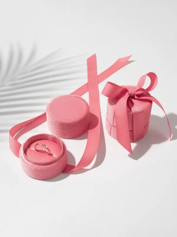 Футляр под серьги, кольцо &laquo;Сюрприз&raquo;, корейский бархат, 5.8&times;5.3 см, светло-розовый