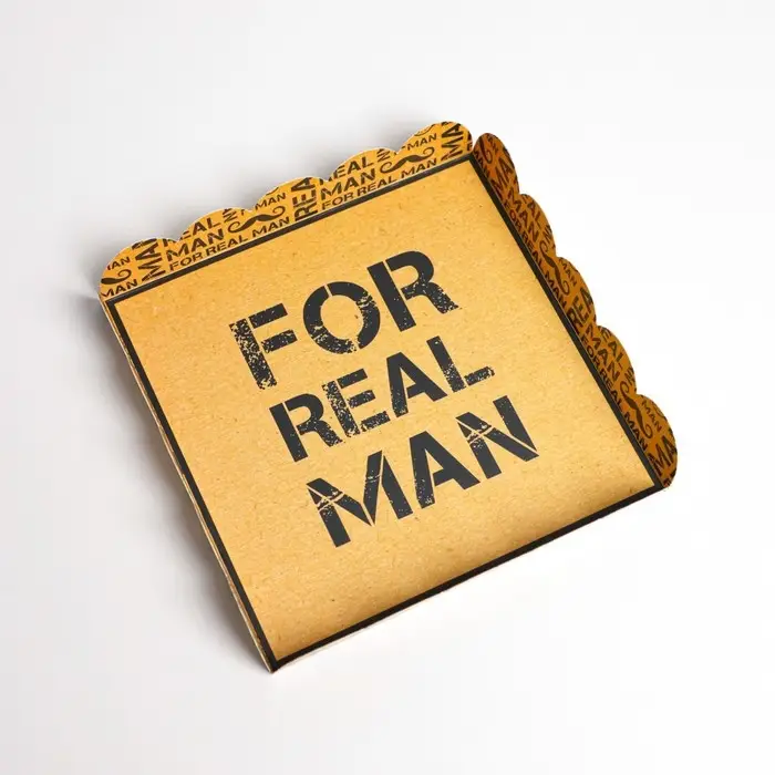 Коробка для печенья, кондитерская упаковка с пластиковой крышкой, «Для настоящего мужчины», 18 х 18 х 3 см