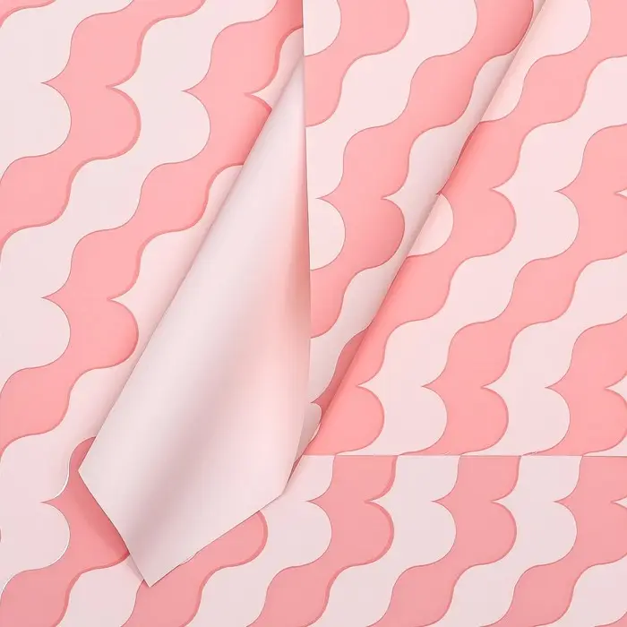 Пленка для цветов матовая, «Паттерн любви», 57×56 см, розовый Пленка для цветов матовая, «Паттерн любви», 57×56 см, розовый