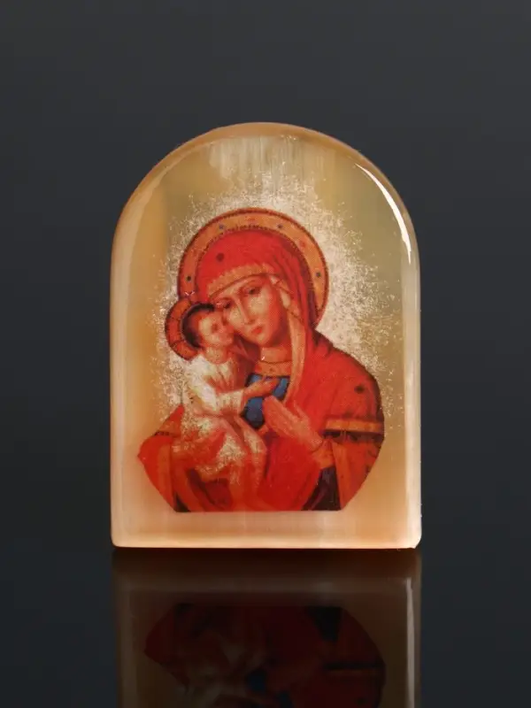 Владимирская икона Божией Матери, 6х5 см, селенит Владимирская икона Божией Матери, 6х5 см, селенит
