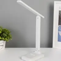 Светильник настольный с подставкой под телефон &laquo;Уно&raquo; 4 Вт LED USB 2700-6500К белый