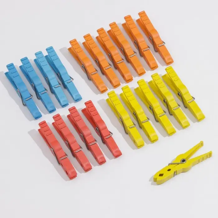 Прищепки бельевые «Кубаночка», 8 см, 20 шт, цвет МИКС Прищепки бельевые «Кубаночка», 8 см, 20 шт, цвет МИКС