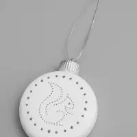 Ёлочный шар &laquo;Белка&raquo;, 8.7&times;3.1&times;9.8 см, 1 LED, керамика, от батареек LR44&times;3, свечение тёплое белое