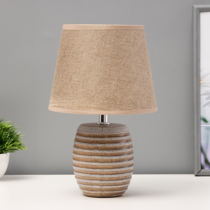 Настольная лампа Настольная лампа "Алатея" Е14 40Вт бело-шоколадный 17х17х28 см