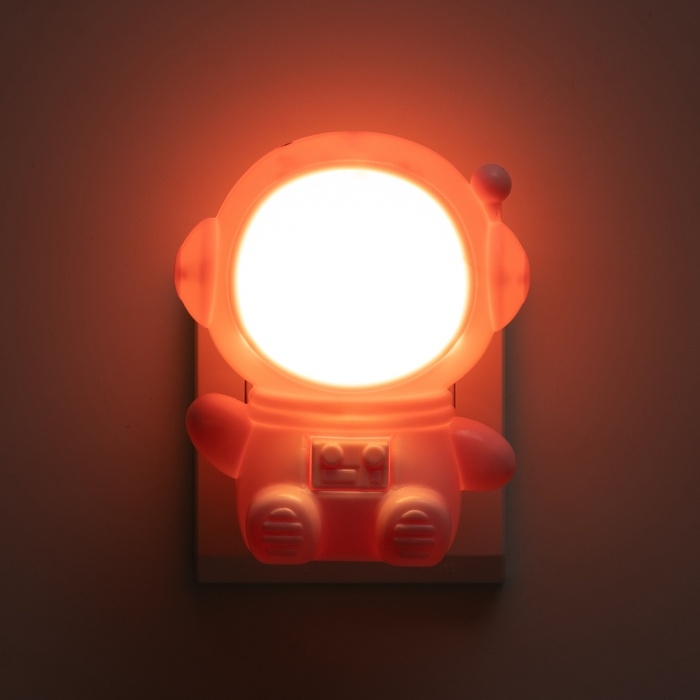 Ночник «Приветливый космонавт» 1Вт LED 4000-6000К Розовый 10х9х11,5см Ночник «Приветливый космонавт» 1Вт LED 4000-6000К Розовый 10х9х11,5см