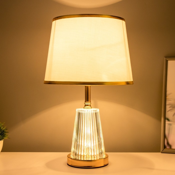 Настольная лампа Настольная лампа "Фенетр" E27 40Вт золото 25х25х41 см RISALUX