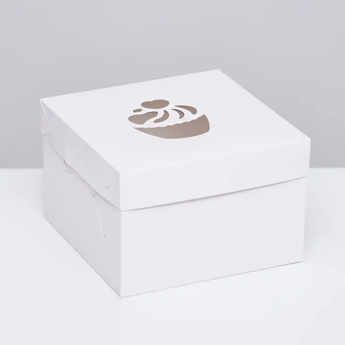Коробка для 4 капкейка, белая, 15×15×10 см Коробка для 4 капкейка, белая, 15×15×10 см