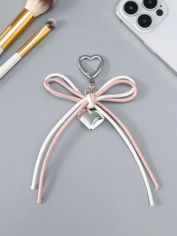 Брелок на карабине "Двойной бант с сердцем" бело-розовый 14х9х1,5 см