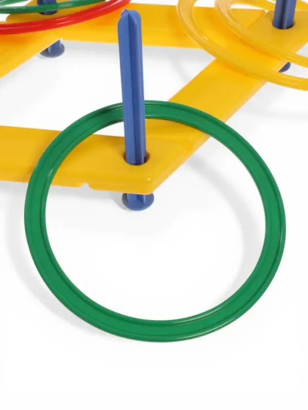 Игра &laquo;Кольцеброс&raquo;