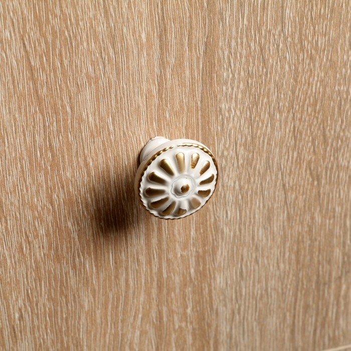 Ручка кнопка РК201, белая, с золотой вставкой, 8 шт TMP Ручка кнопка РК201, белая, с золотой вставкой, 8 шт TMP