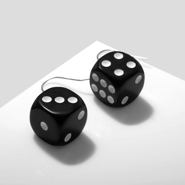 Серьги «Кости» игральные кубики, цвет чёрно-белый в серебре Серьги «Кости» игральные кубики, цвет чёрно-белый в серебре