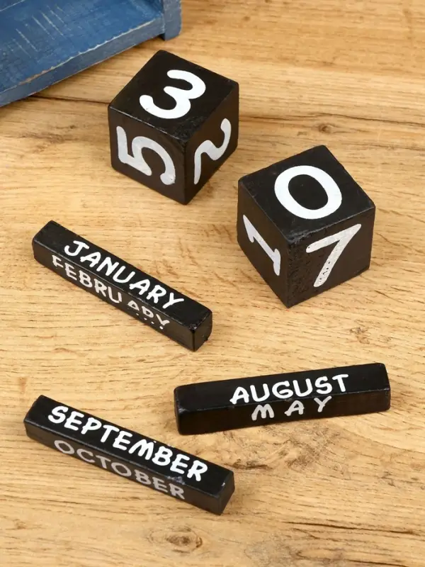 Календарь настольный «Ананас», 10.5×5.5×19.5 см, дерево, сине-зелёный