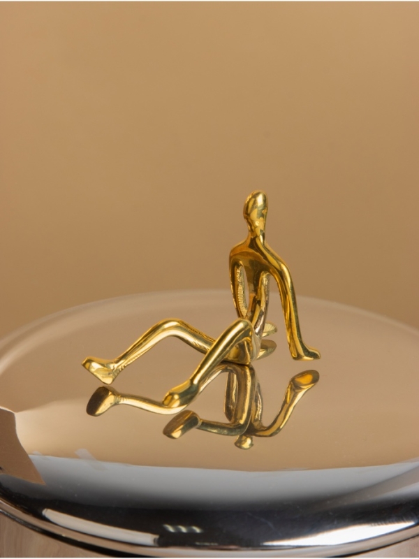 Салатник на подставке с крышкой «Дружба», 18×18×18 см, нержавеющая сталь, золотистый