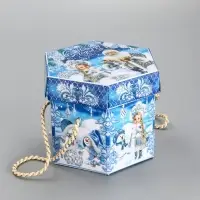 Подарочная новогодняя коробка «Краски зимы», для сладких подарков, 18×18×14 см