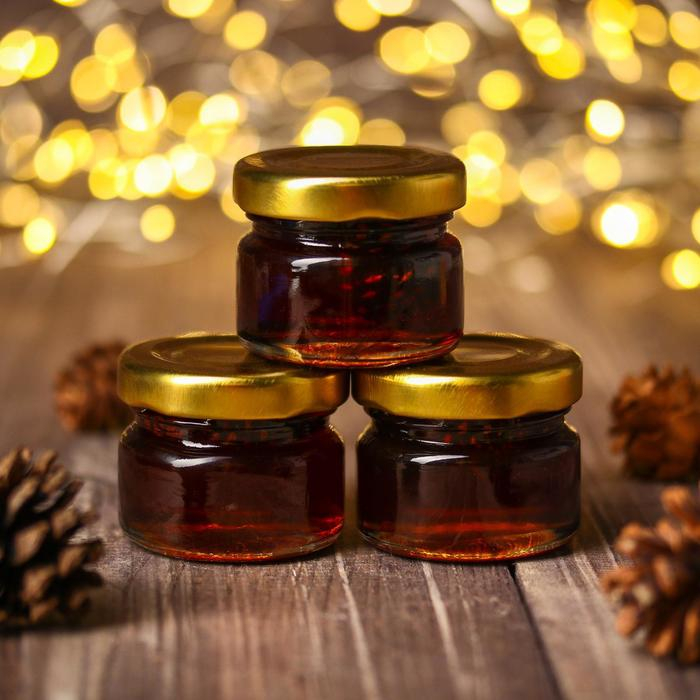 Набор варенья с сосновыми шишками «Новый год: С любовью»: апельсин, классический, брусника, 90 г (3 шт. х 30 г). Набор варенья с сосновыми шишками «Новый год: С любовью»: апельсин, классический, брусника, 90 г (3 шт. х 30 г).