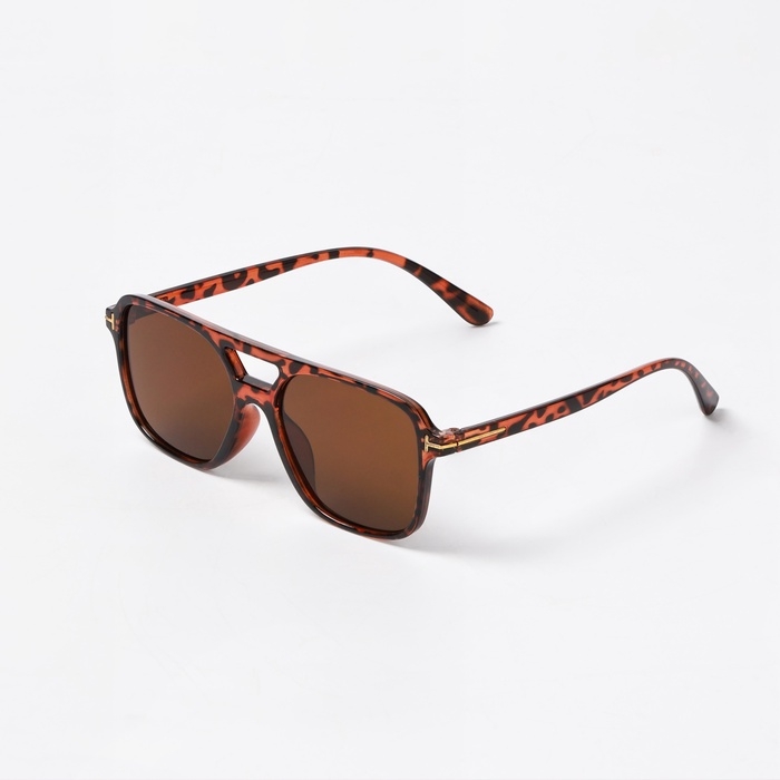 Очки солнцезащитные, UV 375, линза 4.4 х 5.5 см, ширина 14.7 см, дужка 14.2 см, темные Очки солнцезащитные, UV 375, линза 4.4 х 5.5 см, ширина 14.7 см, дужка 14.2 см, темные