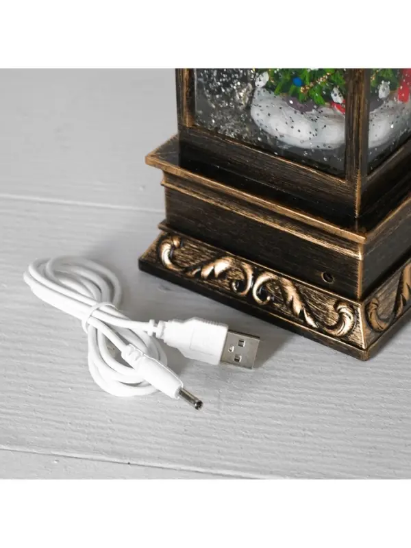 Светодиодная фигура &laquo;Ребёнок у ёлки&raquo; 10&times;27&times;10 см, пластик, от батареек ААх3, свечение тёплое белое