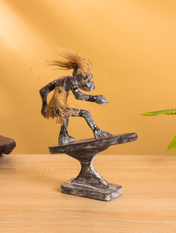 Сувенир Сувенир "Абориген серфигист" дерево, 14х7х17 см