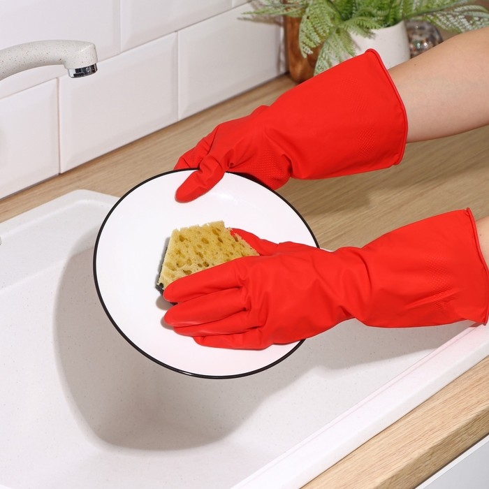 Перчатки хозяйственные Доляна, размер S, резиновые, цвет МИКС Перчатки хозяйственные Доляна, размер S, резиновые, цвет МИКС