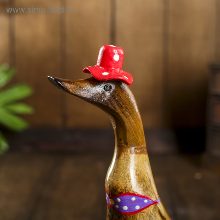 Сувенир дерево Сувенир дерево "Утка в лиловом купальнике и сланцах" 13х9х27 см