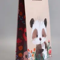 Пакет подарочный "Весёлый енотик" 33 х 42,5 х 10 см