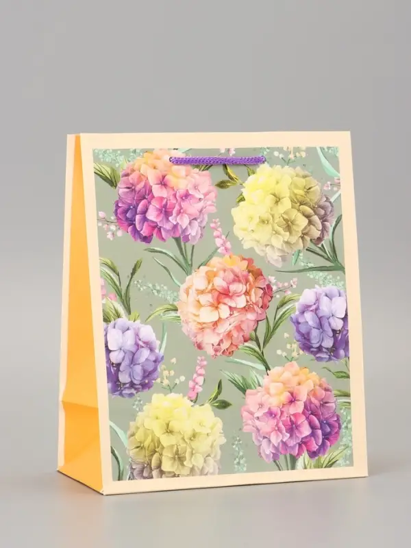 Пакет подарочный ламинированный «Самой прекрасной» 18×22.3×10 см Пакет подарочный ламинированный «Самой прекрасной» 18×22.3×10 см