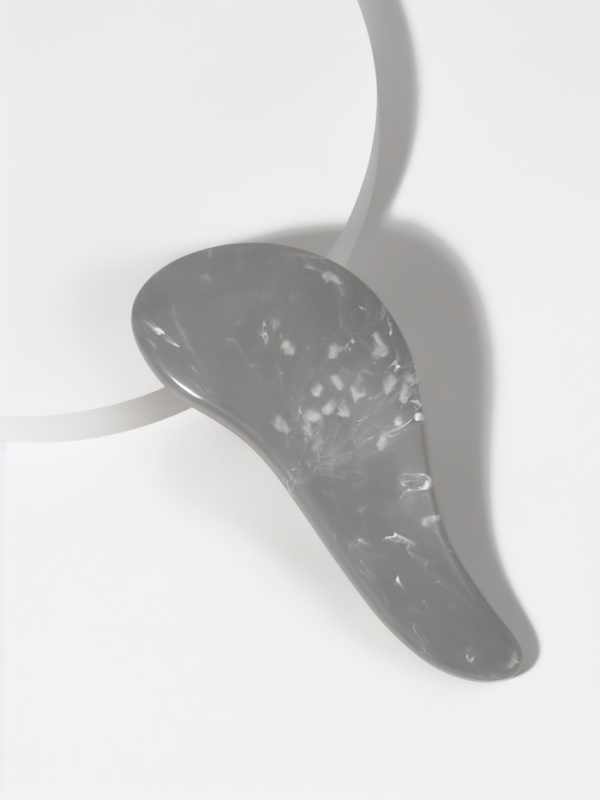 Расческа массажная Tangled МРАМОР 14,5*6(±1)см серый PVC-коробка QF