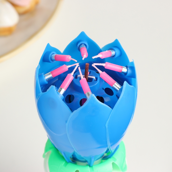 Свеча для торта музыкальная  Свеча для торта музыкальная "Тюльпан", крутящаяся, синяя, 14,5×6 см