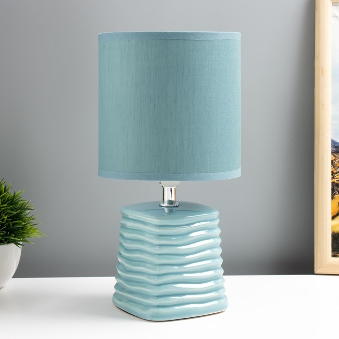 Настольная лампа Настольная лампа "Синбола" E14 40Вт зеленый 14х14х26,5 см RISALUX