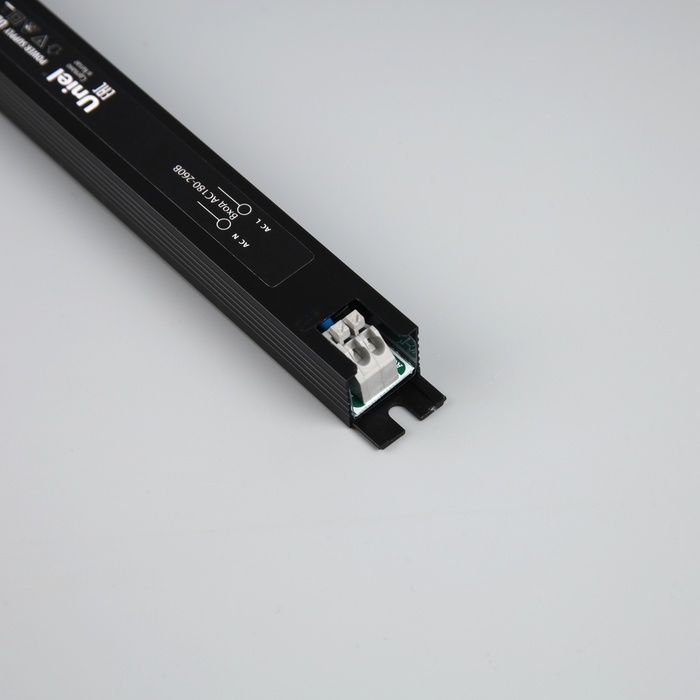 Ультратонкий блок питания для светодиодных лент и модулей Uniel PRO, 60 Вт, 24 В, IP20 Ультратонкий блок питания для светодиодных лент и модулей Uniel PRO, 60 Вт, 24 В, IP20