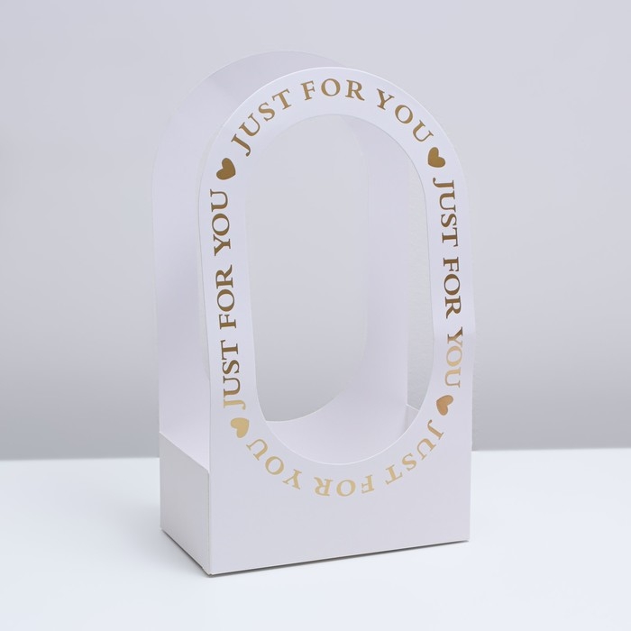 Коробка-переноска для цветов «Для тебя» 22 × 12 × 38 см, белая Коробка-переноска для цветов «Для тебя» 22 × 12 × 38 см, белая