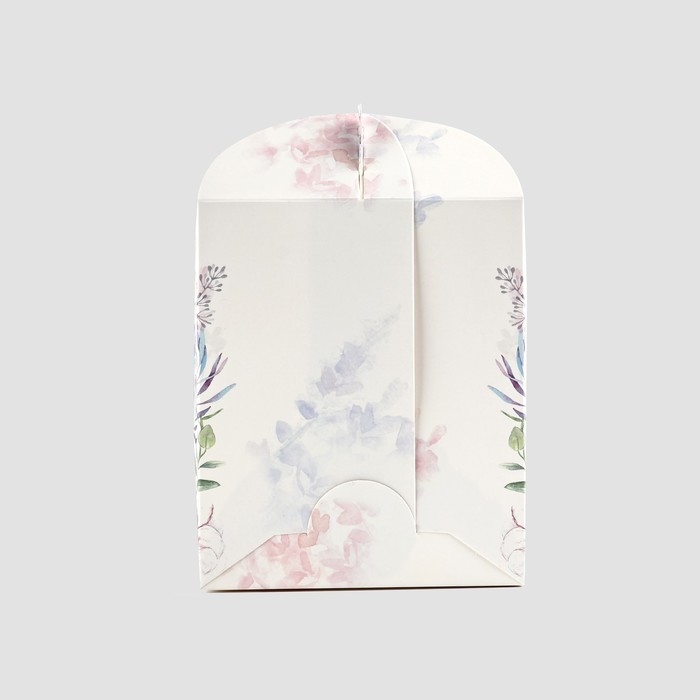 Коробка под маленький торт, кондитерская упаковка, «Венок», 15 х 15 х 18 см Коробка под маленький торт, кондитерская упаковка, «Венок», 15 х 15 х 18 см