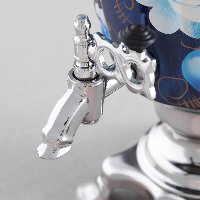 Набор «Жостово на синем», рюмка, 3 предмета, самовар 3 л, заварочный чайник 0,7 л, поднос Набор «Жостово на синем», рюмка, 3 предмета, самовар 3 л, заварочный чайник 0,7 л, поднос