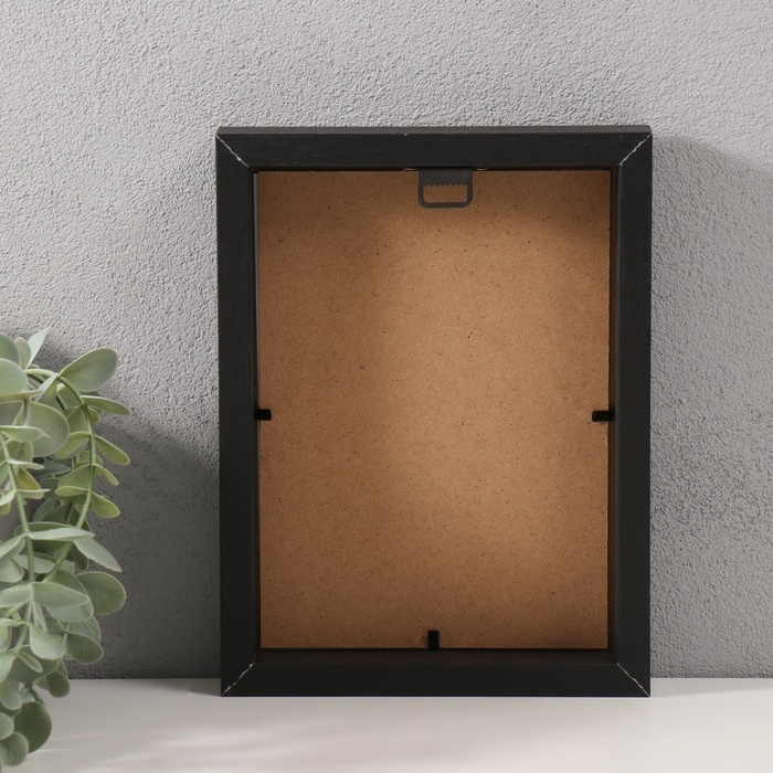 Фоторамка МДФ на 1 фото 10х15 см с белым паспарту Фоторамка МДФ на 1 фото 10х15 см с белым паспарту "Энрика" черная 3х16х21 см