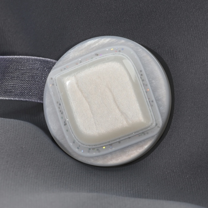 Подхват для штор «Ромб блестящий», 4 × 4 см, цвет белый Подхват для штор «Ромб блестящий», 4 × 4 см, цвет белый