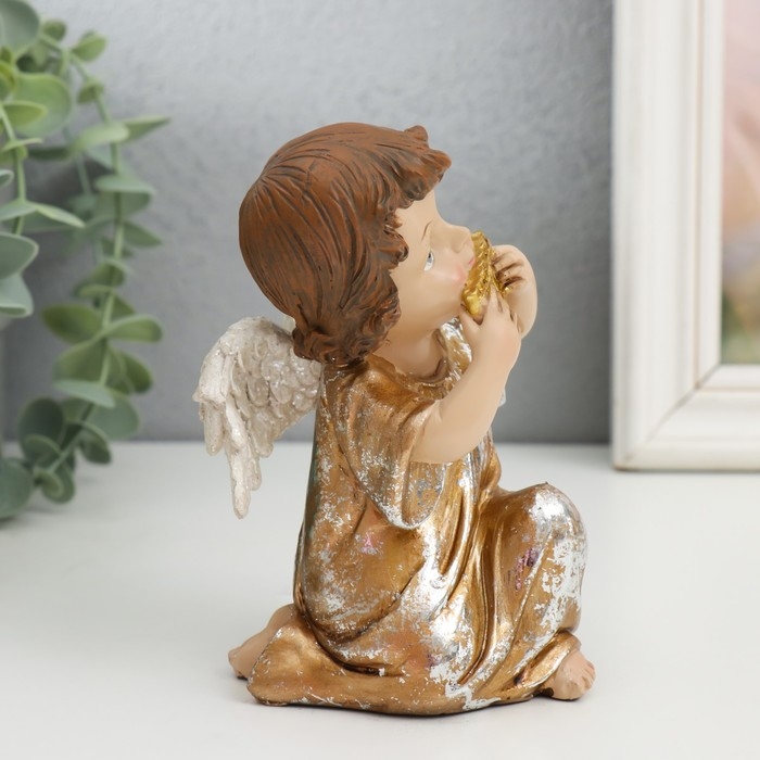 Сувенир полистоун "Ангел играет на пан-флейте" золотистый 7х8х12,5 см
