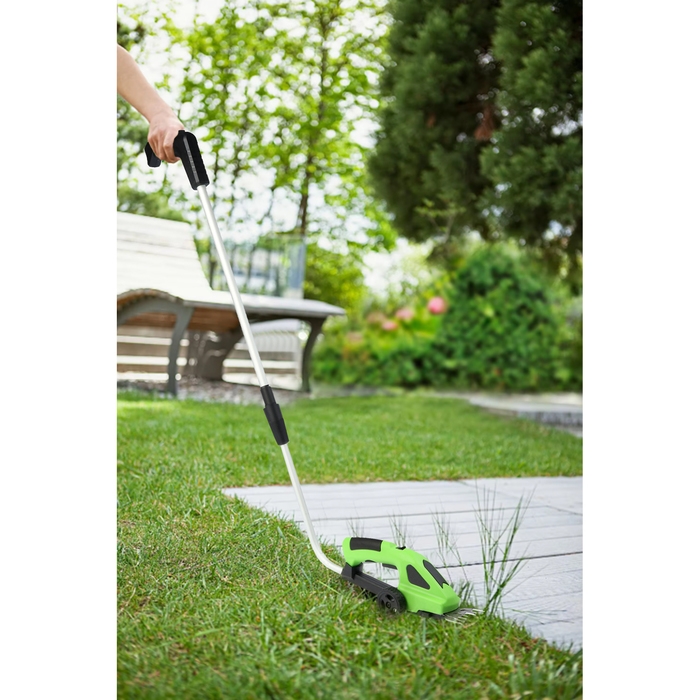 Ножницы-кусторез аккумуляторные ТУНДРА, телескопическая рукоятка, 7.2 В, 1.3 Ач, Li-ion Ножницы-кусторез аккумуляторные ТУНДРА, телескопическая рукоятка, 7.2 В, 1.3 Ач, Li-ion