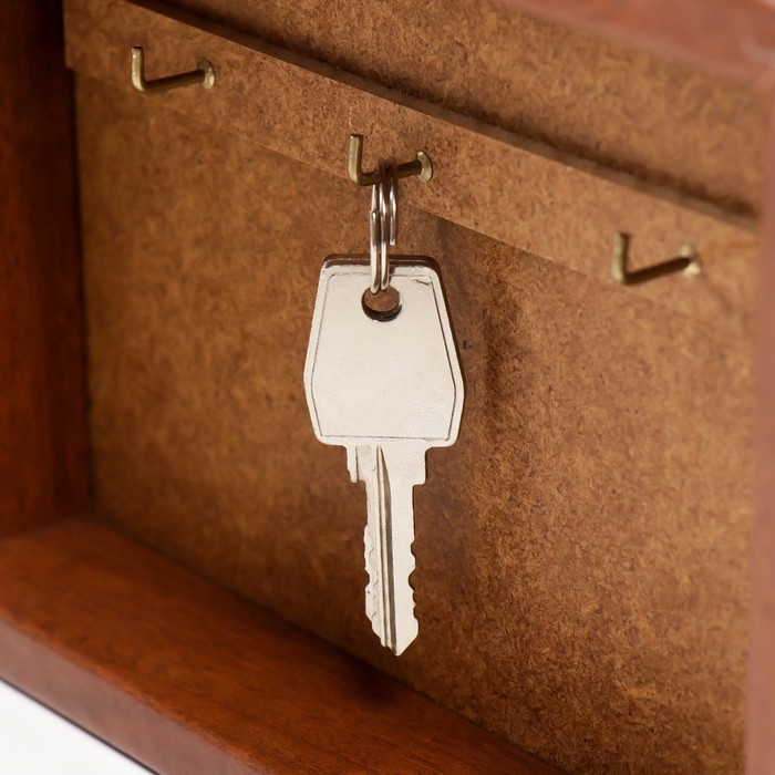 Ключница Ключница "Олень в лесу" 15х21 см орех