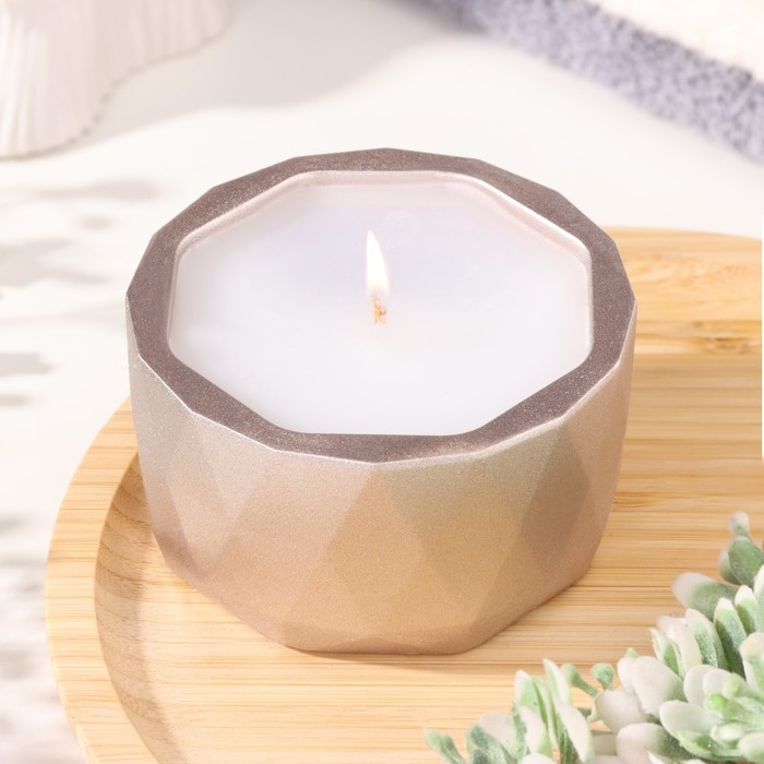 Свеча  Свеча "Мрамор" в подсвечнике из гипса, 8,5х6см, шампань