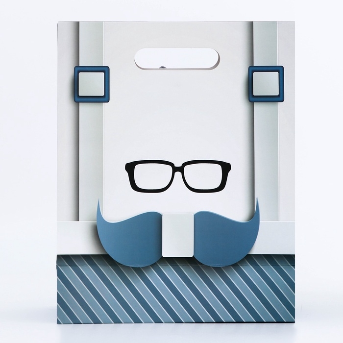 Подарочная коробка-пакет, упаковка с вырубной ручкой, Подарочная коробка-пакет, упаковка с вырубной ручкой, "Настоящему мужчине" , 24 х 12 х 31 см